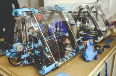 三維打印技術(shù) 從入門到應(yīng)用，一文看懂3D打印機及其價格指南